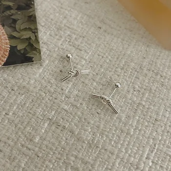 Серьги с узлами женские простые маленькие простые серьги с веревочным узлом в виде петли летние маленькие серьги без шурупов для сна