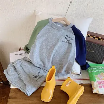 Весенний спортивный комплект с пуловером в стиле пэчворк для мальчиков, новинка 2023 года, свитер с рисунком динозавра, штаны, детский повседневный комплект из двух предметов, модная одежда